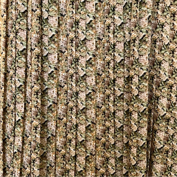 Via Sant Andrea 90's Floral Knife Pleated Midi Skirt, Size 6 - Picture 6 of 9